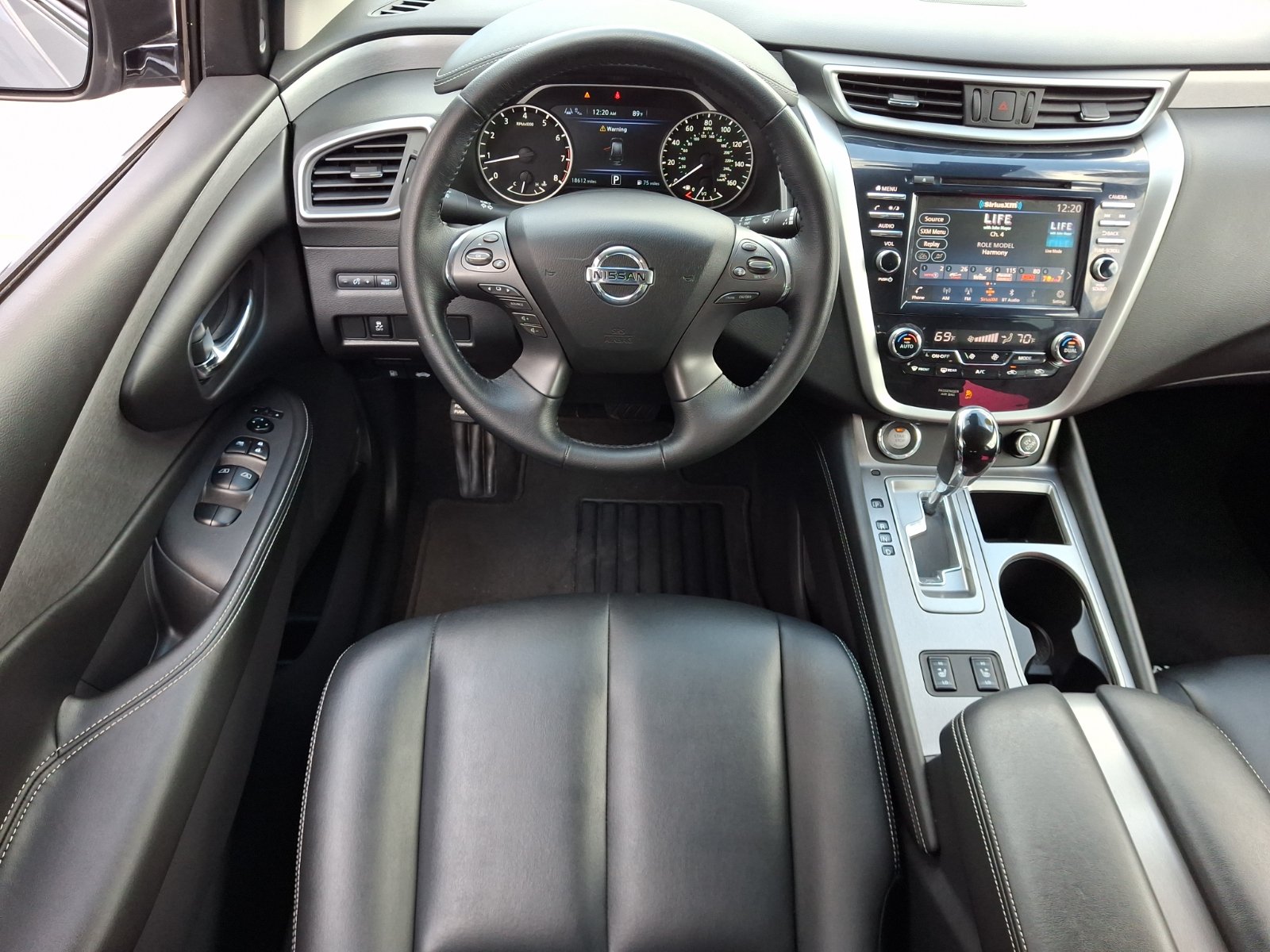 Used 2022 Nissan Murano SV w/ SV Midnight Edition Package FWD image 14