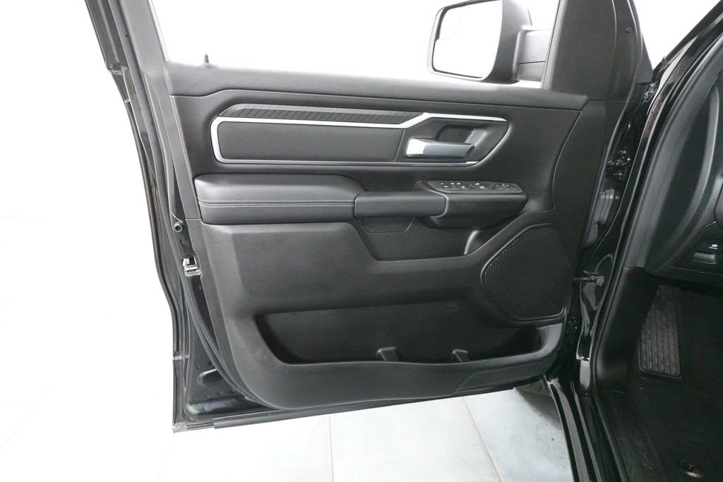 Used 2025 RAM 1500 Big Horn AWD/4WD image 23