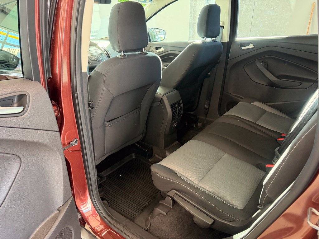 Certified 2018 Ford Escape SE AWD/4WD image 21