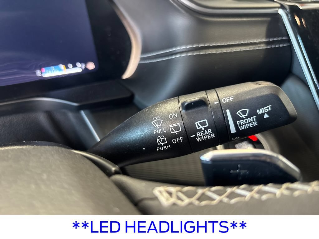 Used 2024 Jeep Grand Cherokee Altitude RWD image 23