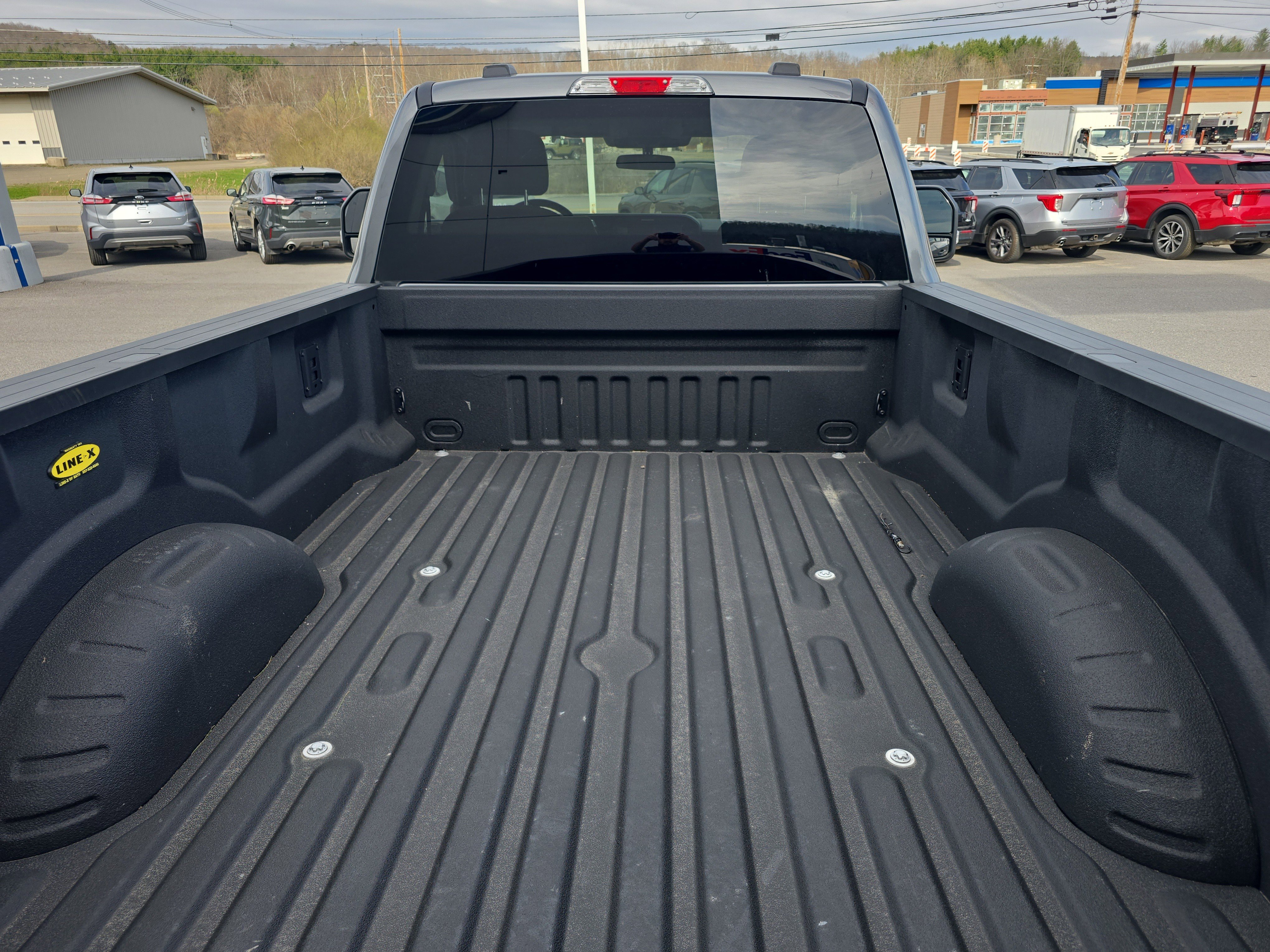 Certified 2025 Ford F350 XLT w/ Snow Plow Prep Package AWD/4WD image 5