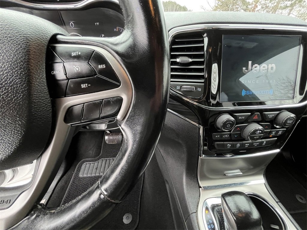 Used 2021 Jeep Grand Cherokee Limited image 16