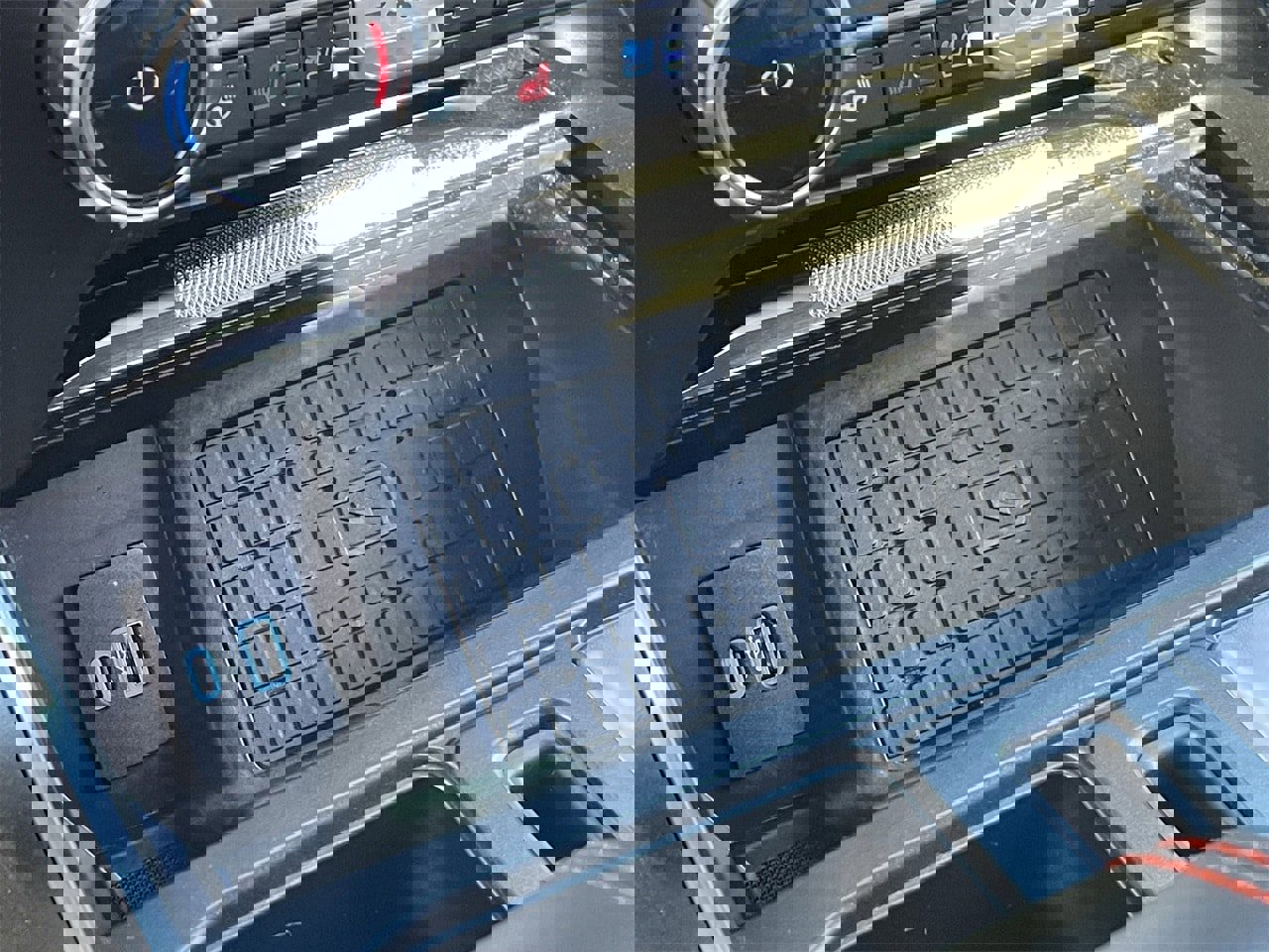 Certified 2024 Ford F150 Raptor image 27