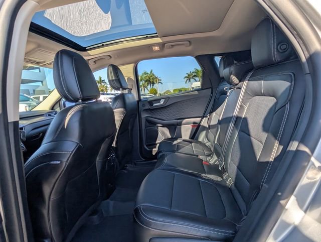 Certified 2020 Ford Escape Titanium image 9