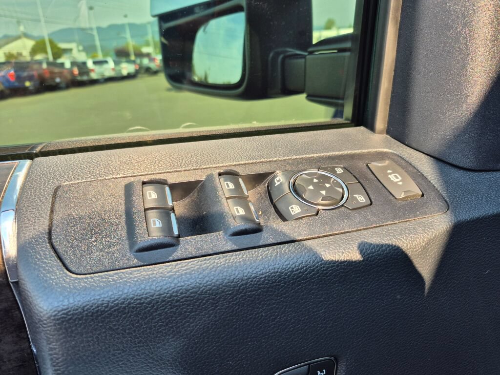 Certified 2022 Ford F350 Lariat w/ Tremor Off-Road Package AWD/4WD image 16