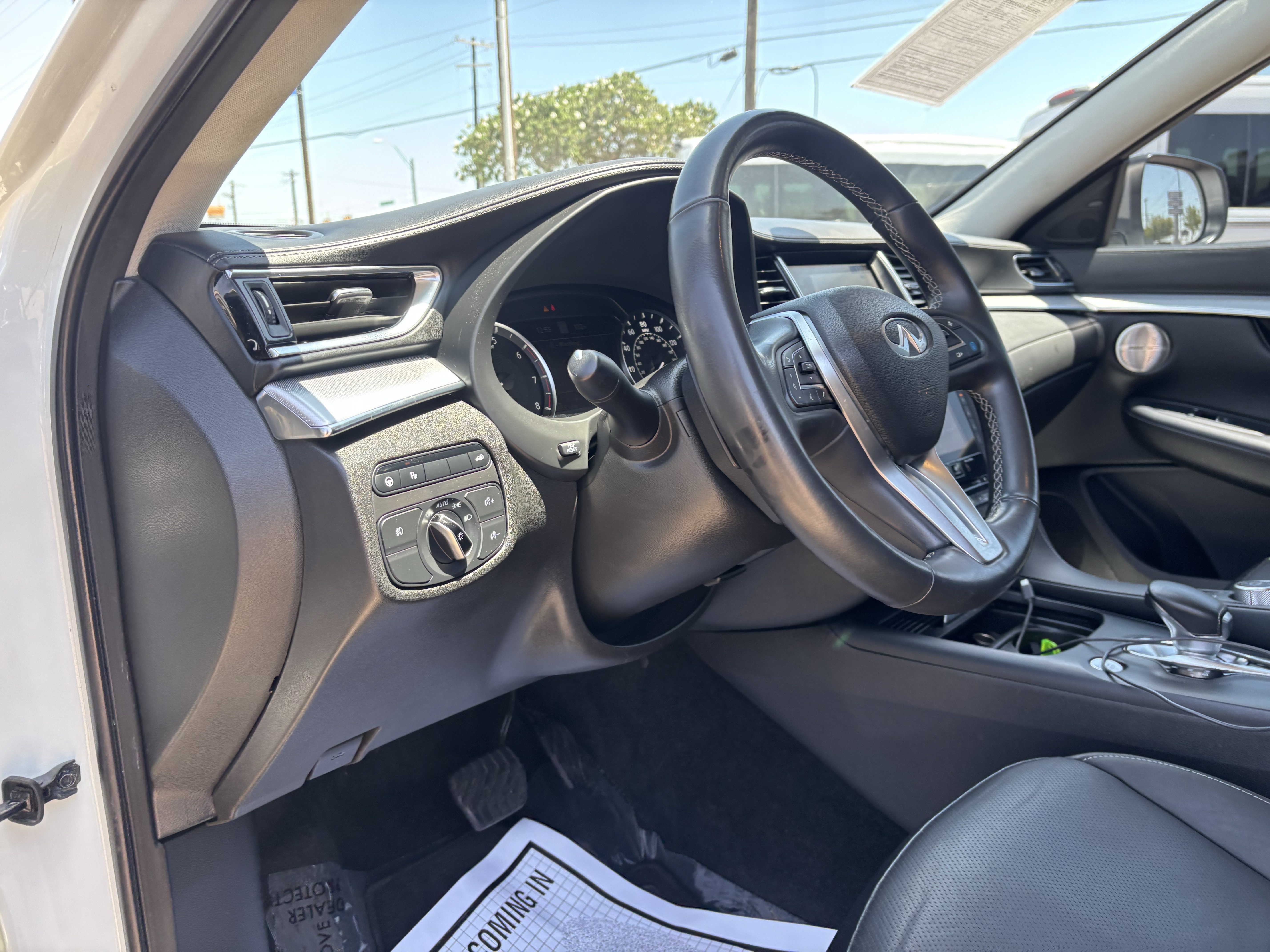 Used 2022 INFINITI QX50 Essential FWD image 12