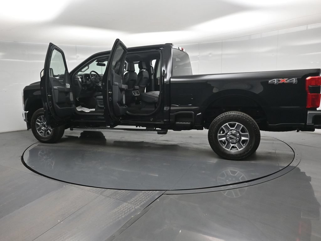 Certified 2025 Ford F250 Lariat AWD/4WD image 34