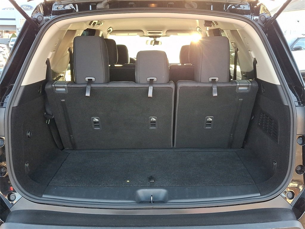 Used 2022 Nissan Pathfinder S image 26