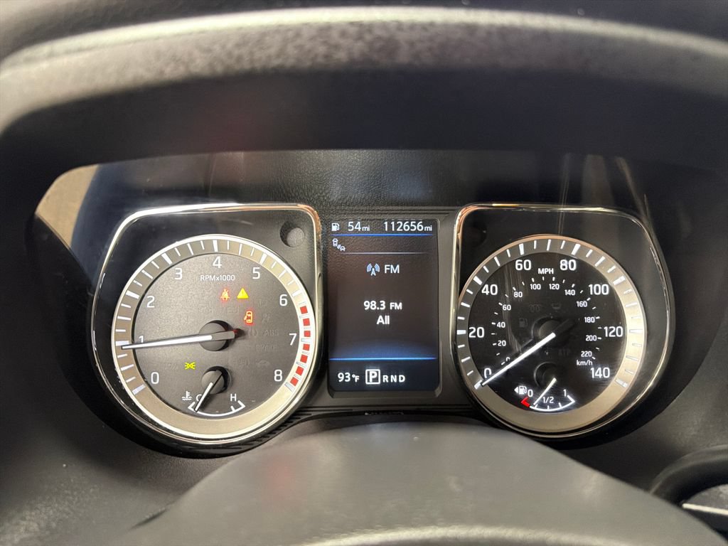 Used 2019 Nissan Titan SV w/ SV Convenience Package RWD image 23