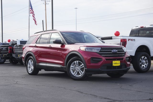 Certified 2021 Ford Explorer XLT image 1