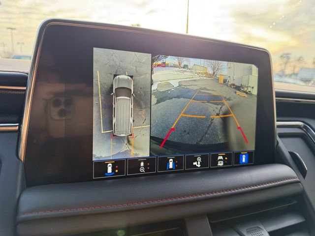 Used 2022 Chevrolet Suburban RST w/ Luxury Package image 29