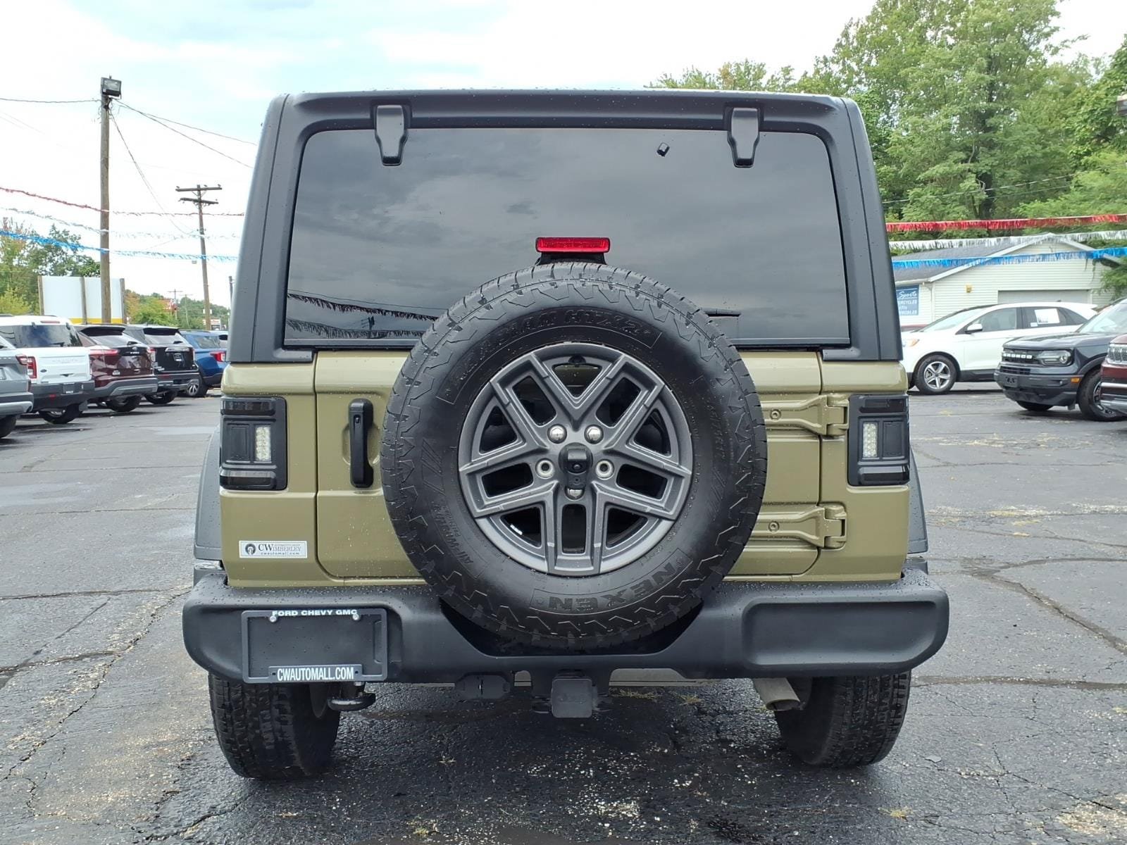 Used 2025 Jeep Wrangler Unlimited Sport AWD/4WD image 10