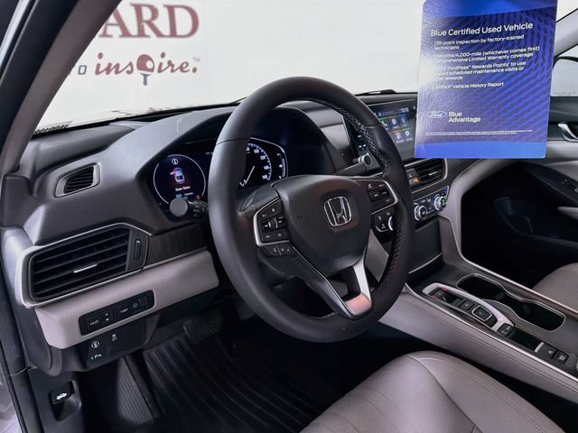 Used 2018 Honda Accord Touring image 11