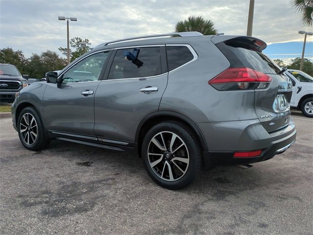 Used 2018 Nissan Rogue SL w/ Premium Package image 3
