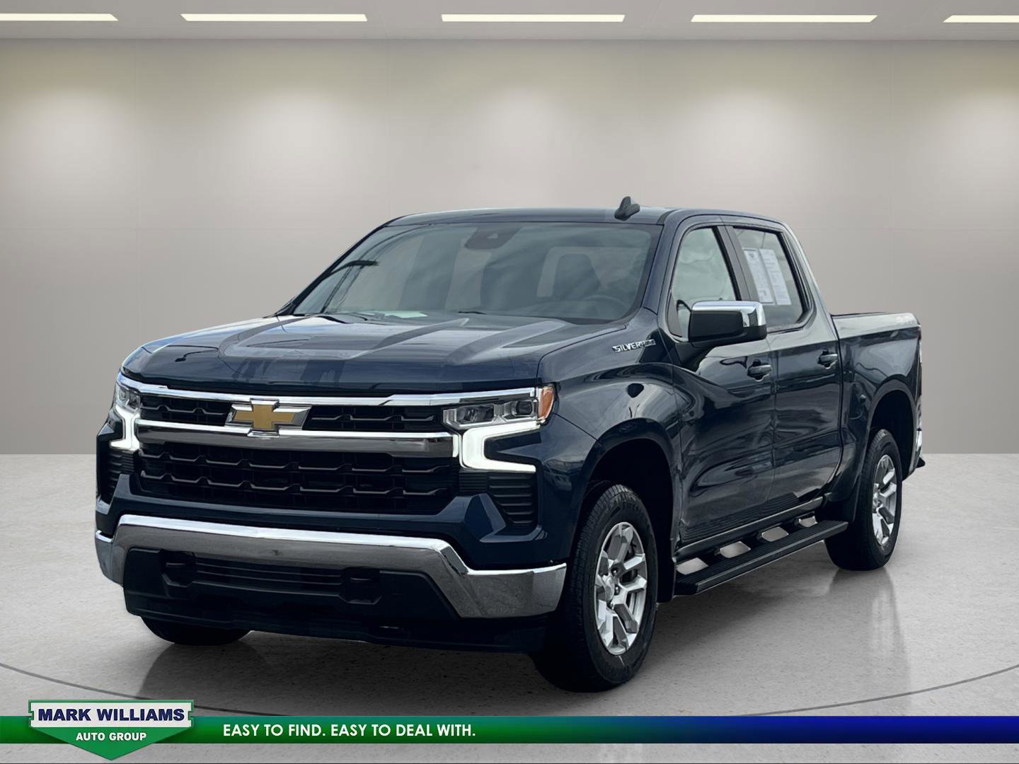 Used 2023 Chevrolet Silverado 1500 LT AWD/4WD image 7