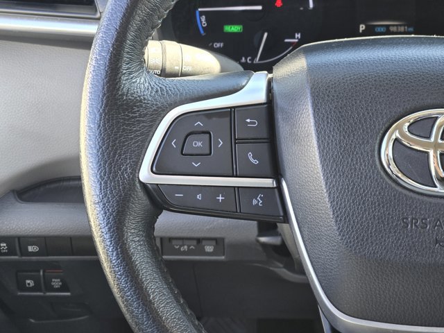 Used 2022 Toyota Sienna XLE image 26