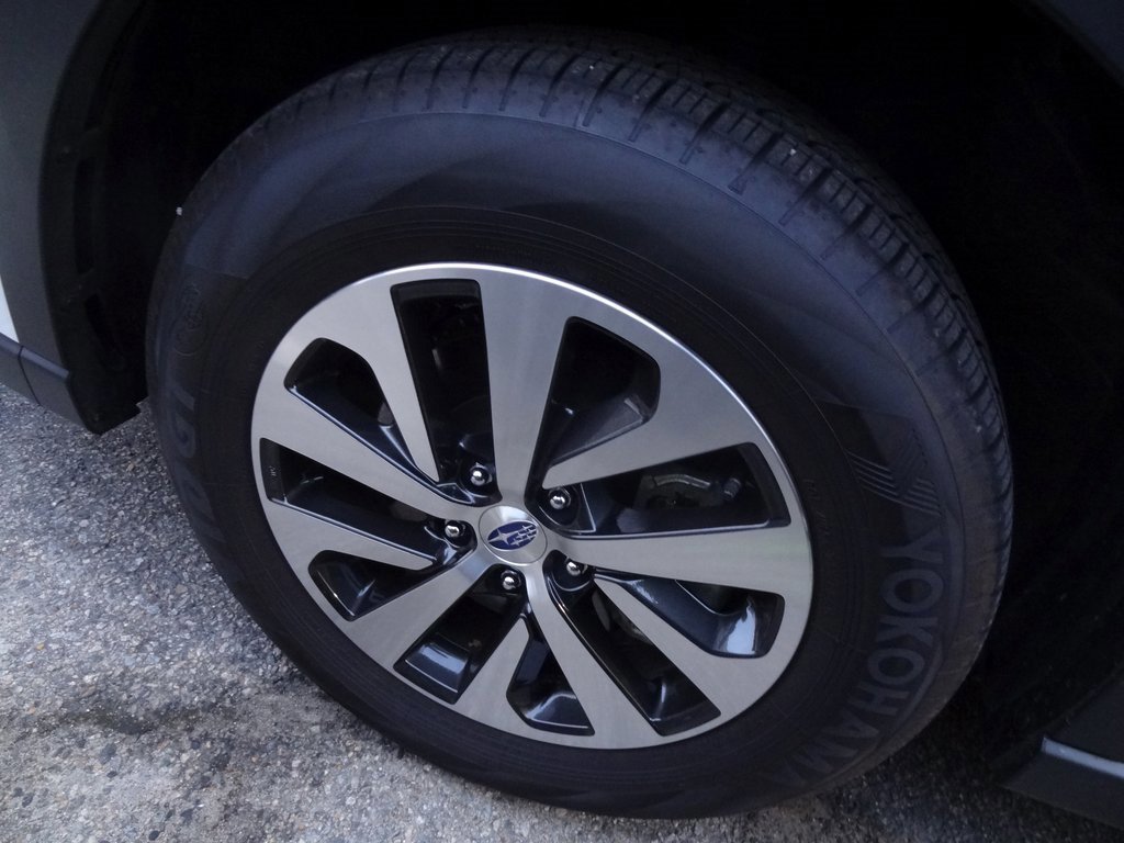 Used 2025 Subaru Outback Premium image 18