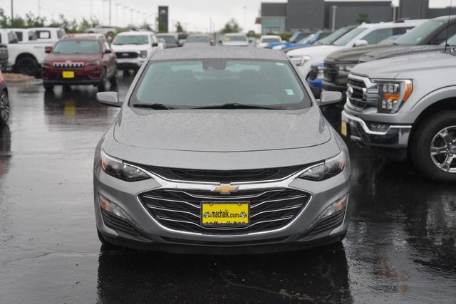 Used 2025 Chevrolet Malibu LT FWD image 3