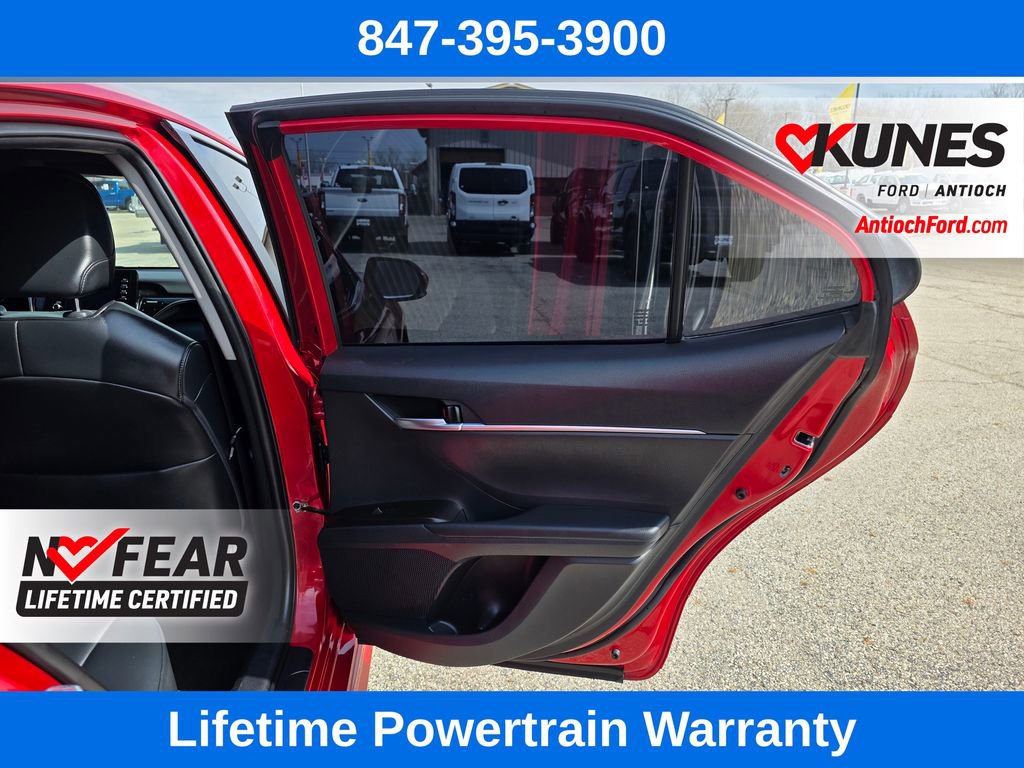 Used 2021 Toyota Camry SE w/ Cold Weather Package image 23