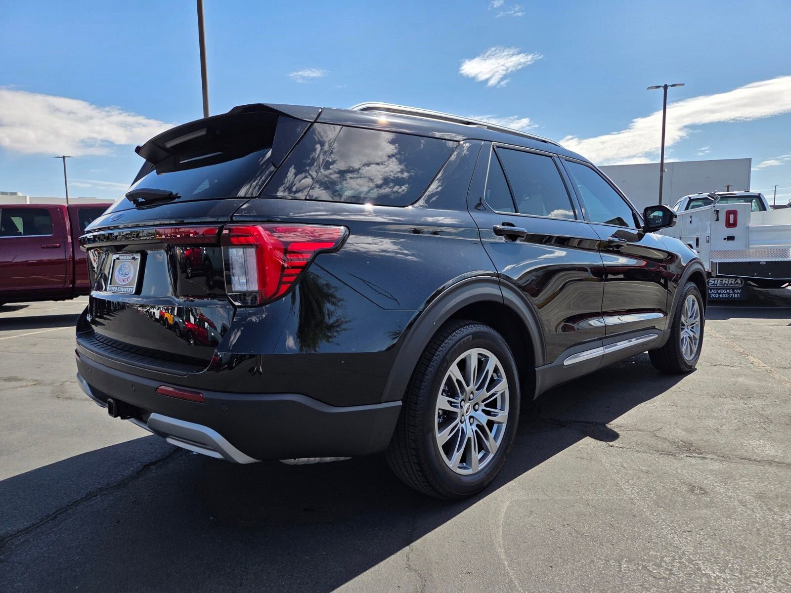 Certified 2026 Ford Explorer Platinum RWD image 6