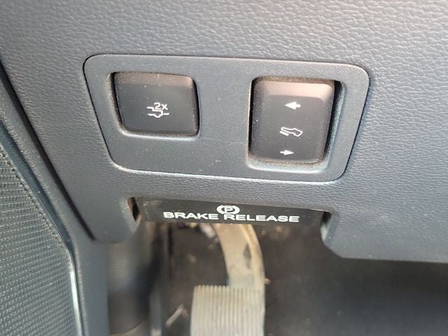 Certified 2022 Ford F350 Platinum AWD/4WD image 10
