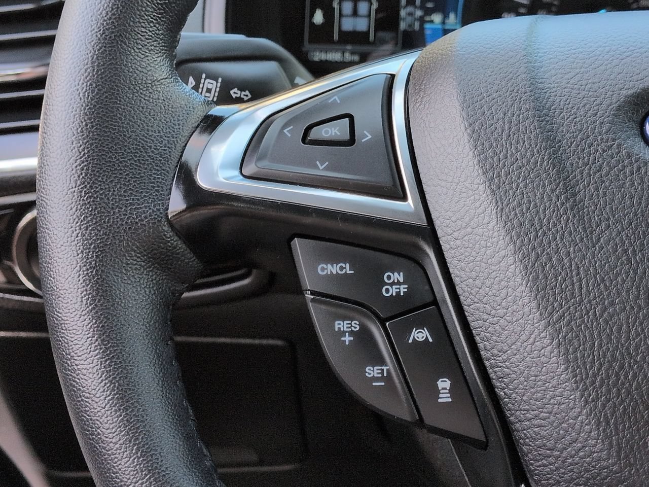 Certified 2024 Ford Edge Titanium w/ Titanium Elite Package AWD/4WD image 25