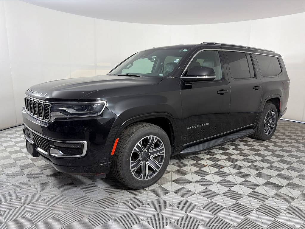 Used 2024 Jeep Wagoneer L Series II w/ Flexible Seating Group AWD/4WD image 3