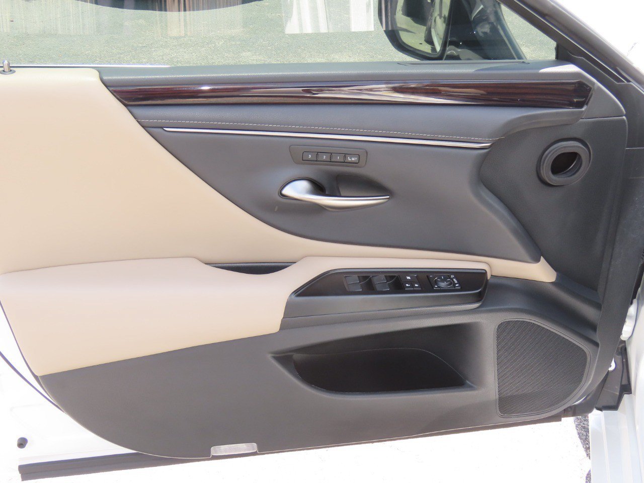 Used 2020 Lexus ES 350 w/ Premium Package FWD image 21