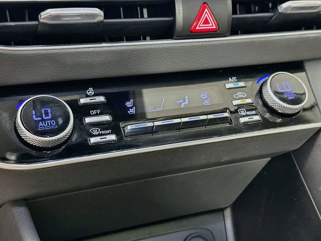 Used 2022 Hyundai Sonata Limited FWD image 17
