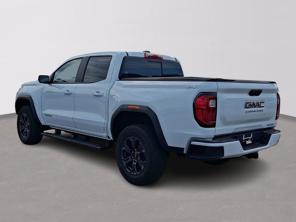 Used 2024 GMC Canyon Elevation w/ Elevation Premium Package AWD/4WD image 4