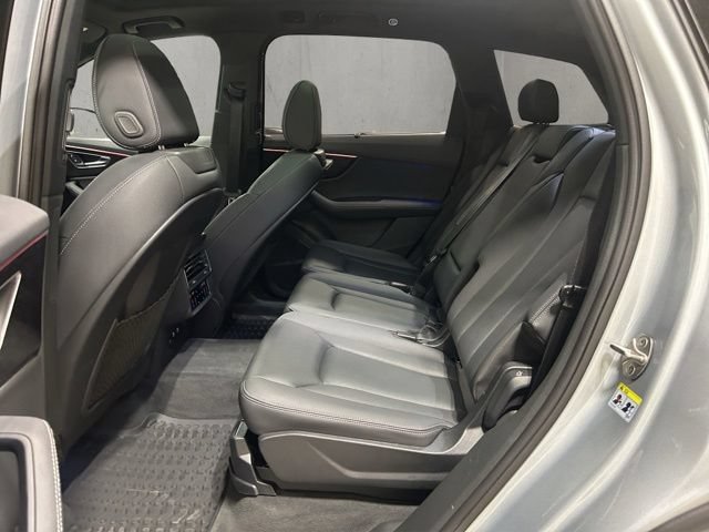 Used 2025 Audi Q7 2.0T Premium Plus w/ Premium Plus Package AWD/4WD image 21