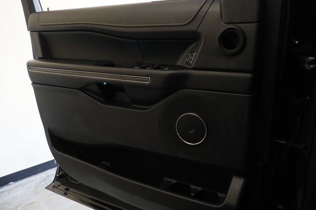 Certified 2024 Ford Expedition XLT RWD image 21