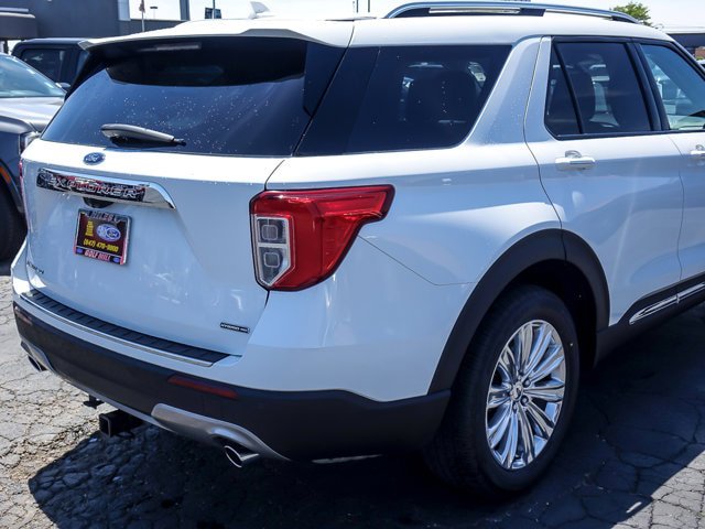 Certified 2023 Ford Explorer Limited w/ Hybrid Equipment Group 310A AWD/4WD image 4