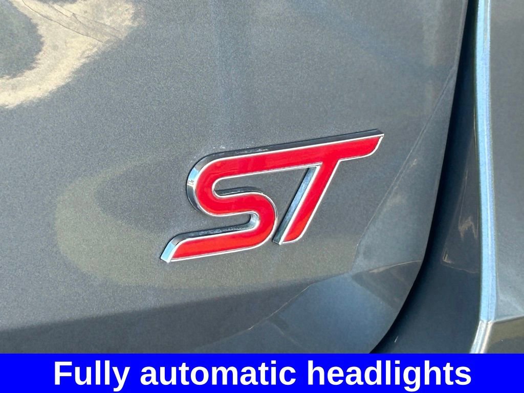 Certified 2022 Ford Explorer ST w/ ST Street Pack image 23