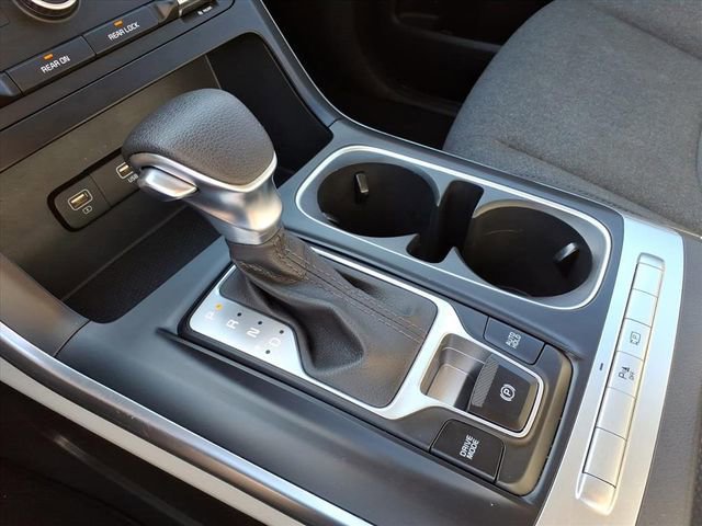 Used 2022 Kia Carnival LX image 29