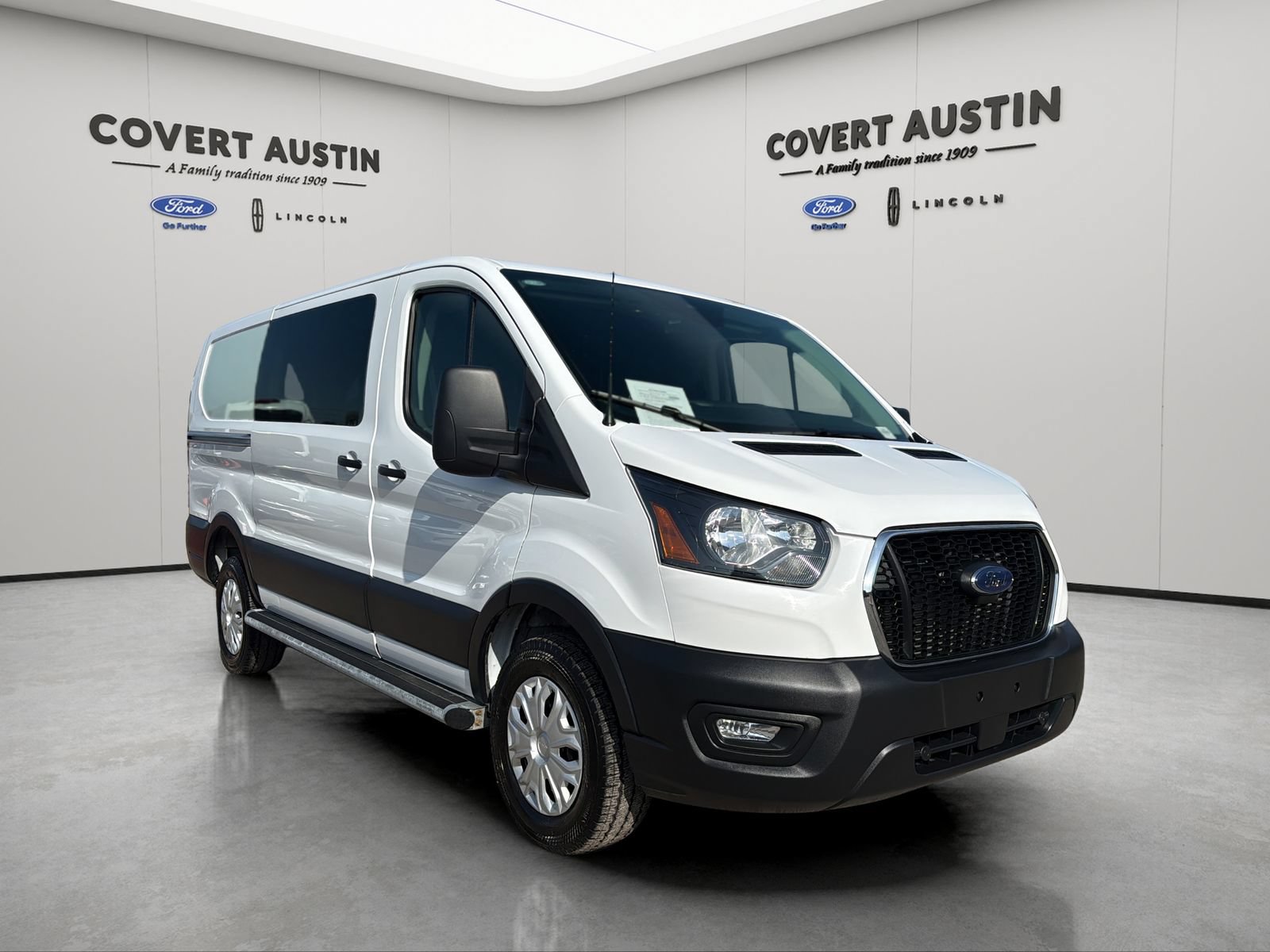 Certified 2025 Ford Transit 250 Low Roof w/ Exterior Upgrade Package RWD image 7