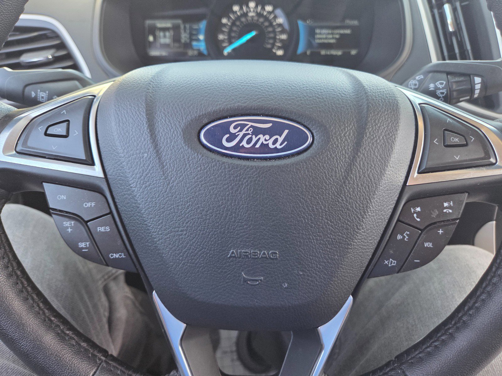 Certified 2024 Ford Edge SEL w/ Convenience Package AWD/4WD image 24