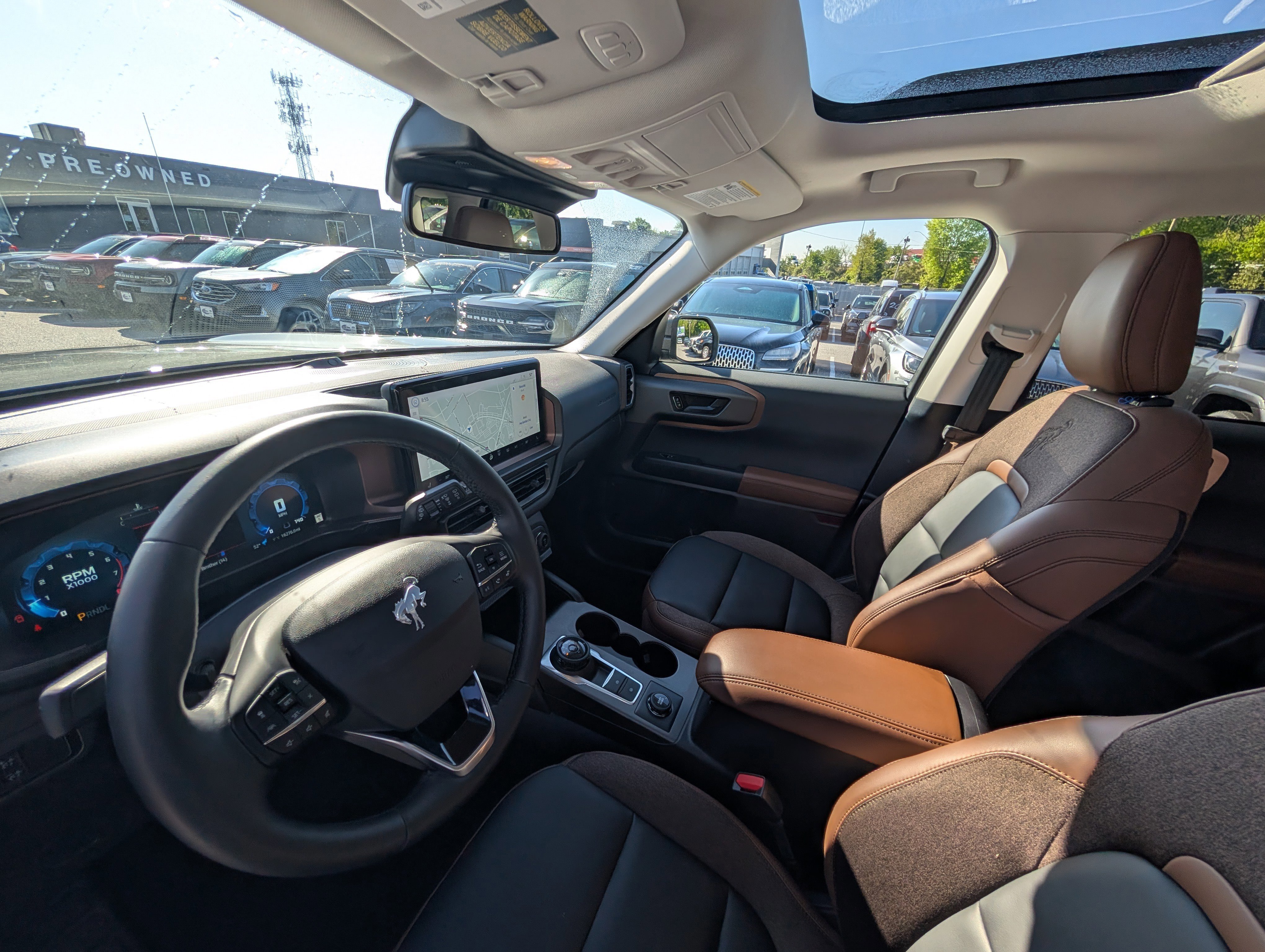Certified 2025 Ford Bronco Sport Outer Banks w/ Outer Banks Tech Package+ AWD/4WD image 16