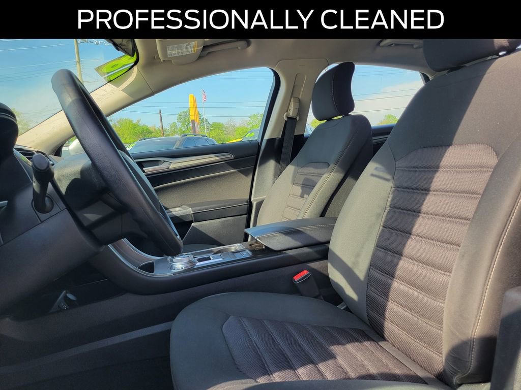 Certified 2018 Ford Fusion SE image 13