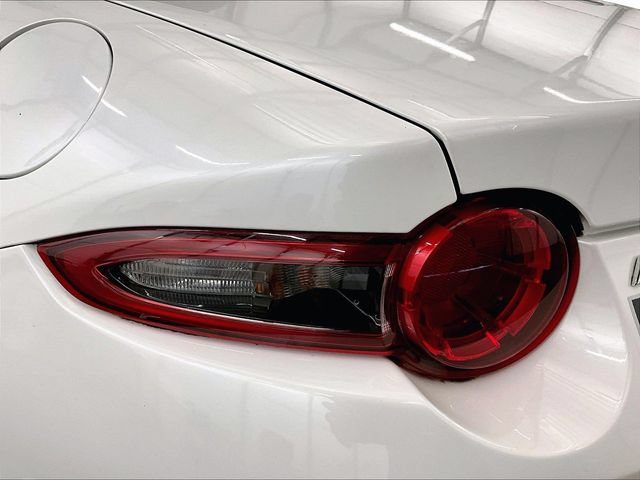 Used 2018 MAZDA MX-5 Miata Grand Touring RWD image 26