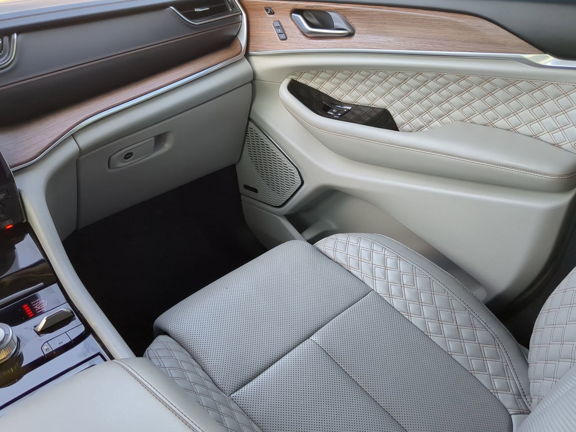 Used 2022 Jeep Grand Cherokee L Summit w/ Advanced Protech Group IV image 45