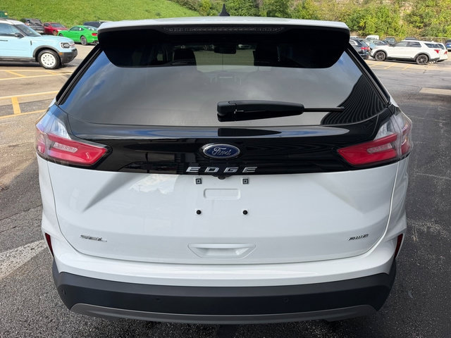 Certified 2024 Ford Edge SEL w/ Convenience Package AWD/4WD image 6