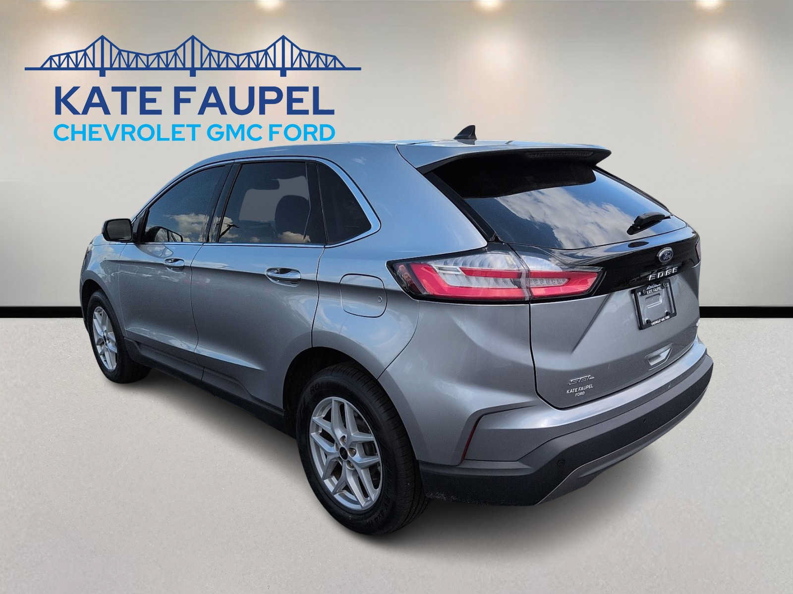 Certified 2023 Ford Edge SEL w/ Convenience Package AWD/4WD image 5