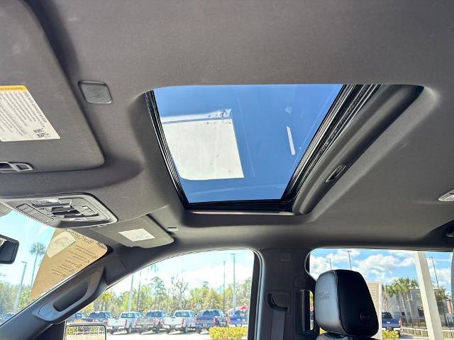 Used 2019 Chevrolet Silverado 1500 High Country w/ Safety Package II image 13