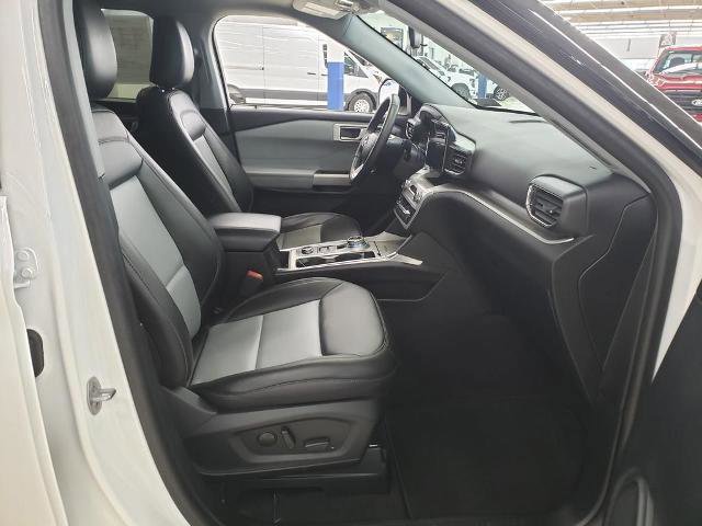Certified 2024 Ford Explorer XLT w/ Equipment Group 202A AWD/4WD image 20