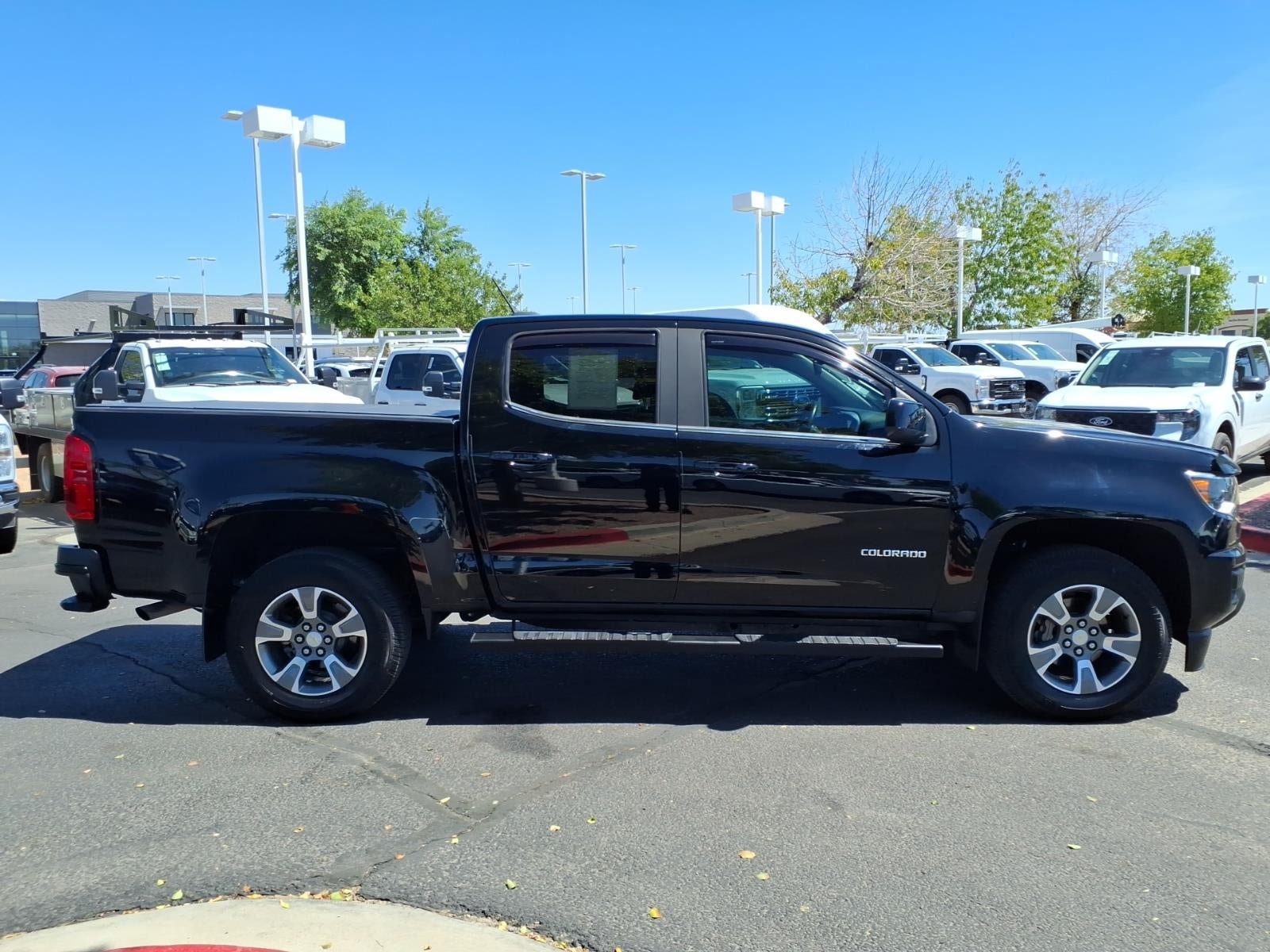 Used 2020 Chevrolet Colorado LT w/ Safety Package RWD image 3