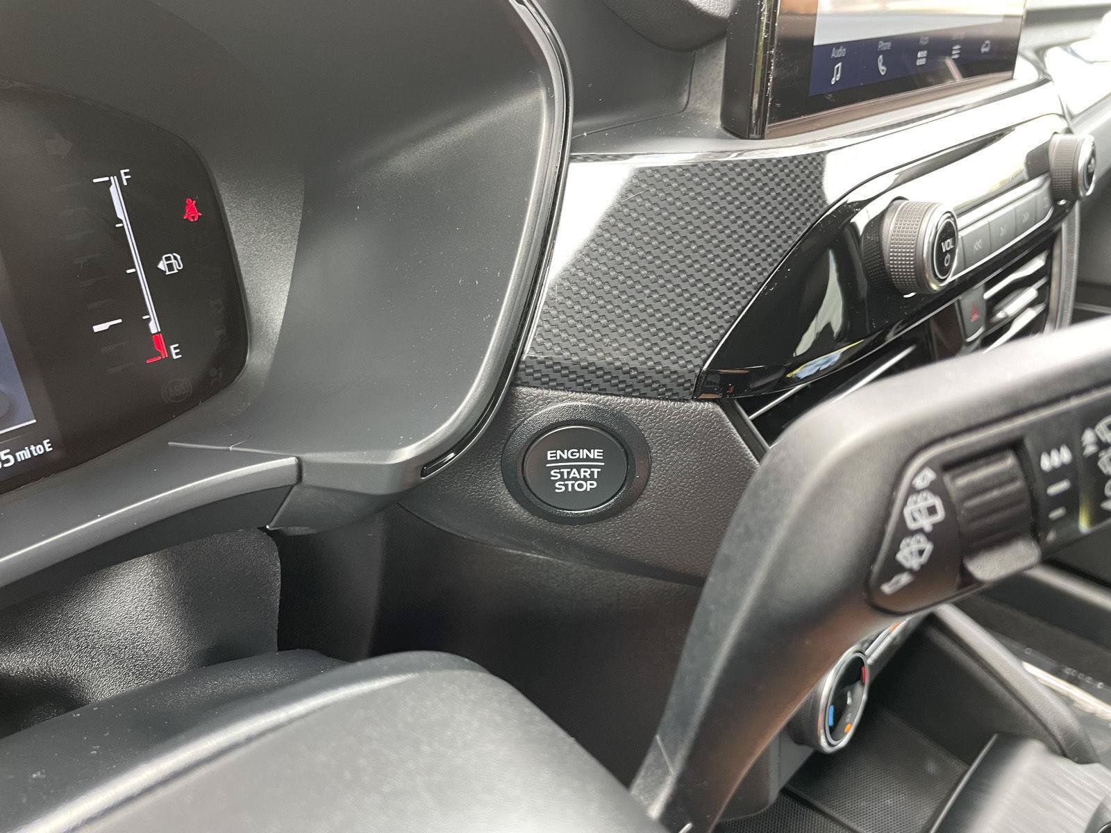 Certified 2025 Ford Escape ST-Line Select AWD/4WD image 24