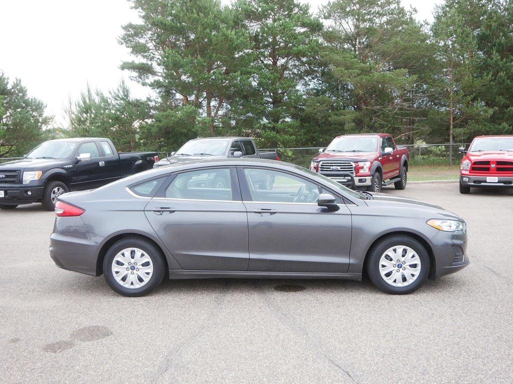 Certified 2019 Ford Fusion S FWD image 4