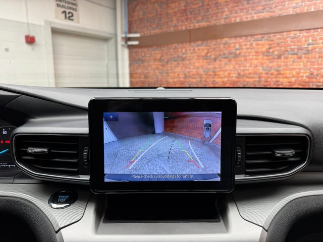 Certified 2022 Ford Explorer XLT w/ Equipment Group 202A image 22