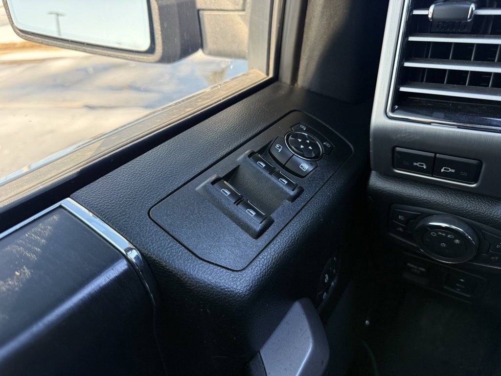 Certified 2020 Ford F150 Platinum w/ Equipment Group 701A Luxury image 12